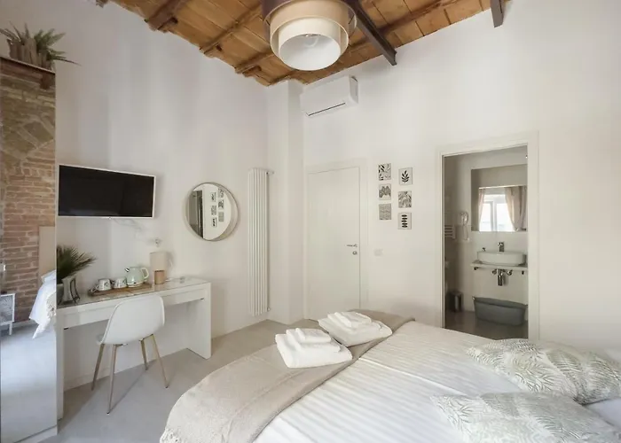 White Ostilia Pensjonat 4*