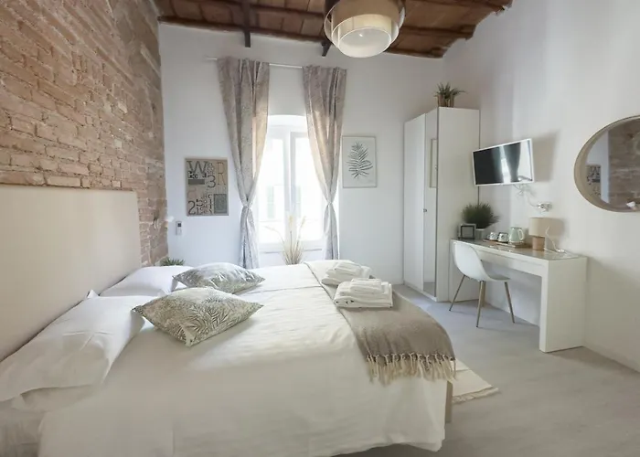 White Ostilia Pensjonat 4*
